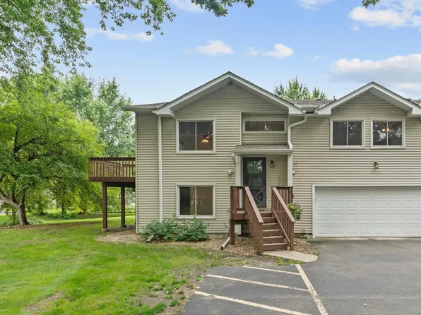 2 Cameo Ln #C, Circle Pines, MN 55014