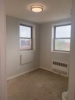 Sold by Chana Ofek, LREB | media 21