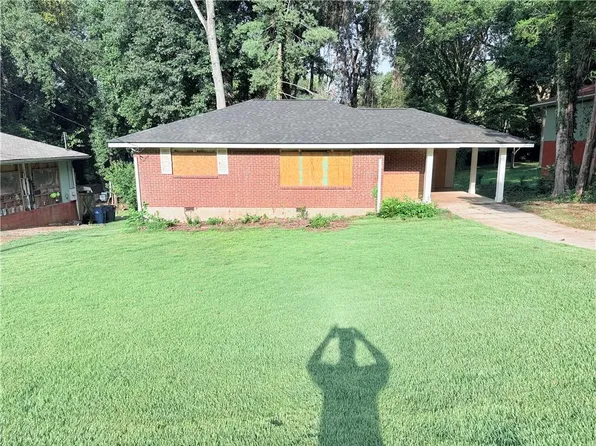 2879 Rockwood Rd, East Pt, GA 30344