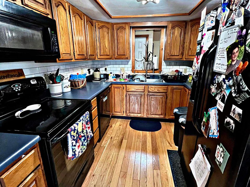 454 Dickvale Road, Peru, ME 04290 Zillow