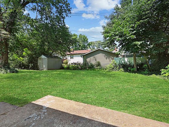4th image of 3535 Saint Luke Ln