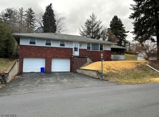 1322 Grant Ave, Altoona, PA 16602