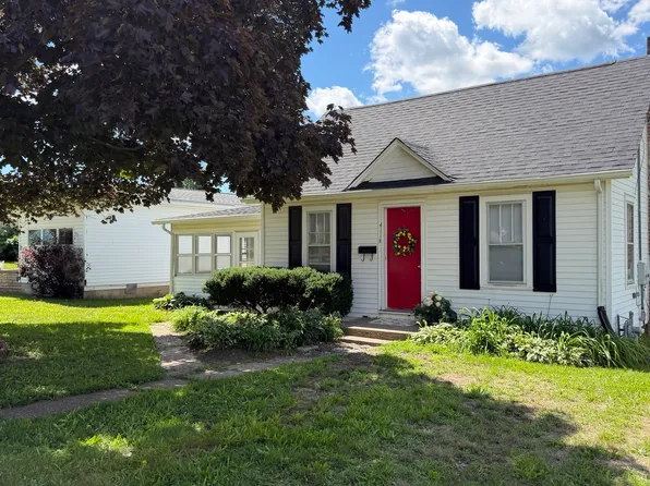 411 E North St, Morrison, IL 61270