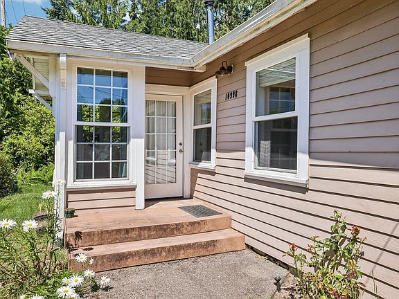 3rd image of 10998 Seamont Way
