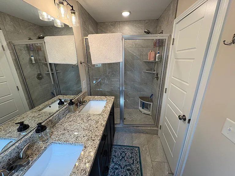 Fredrick Dr — Photo 14