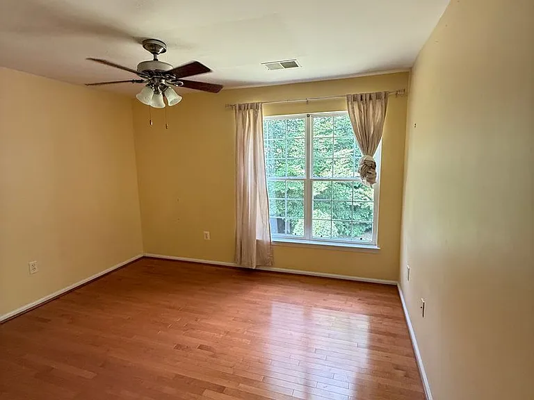 5106 Higgins Dr — Photo 12