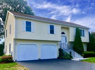 83 Barney St, Agawam, MA 01001