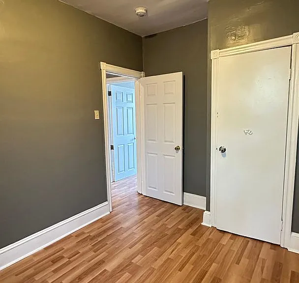 920 E Schiller St — Photo 11