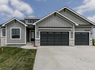 18067 Townsend Dr, Clive, IA 50325