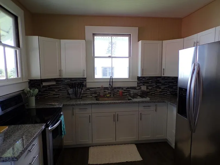 418 Kukuau St — Photo 9