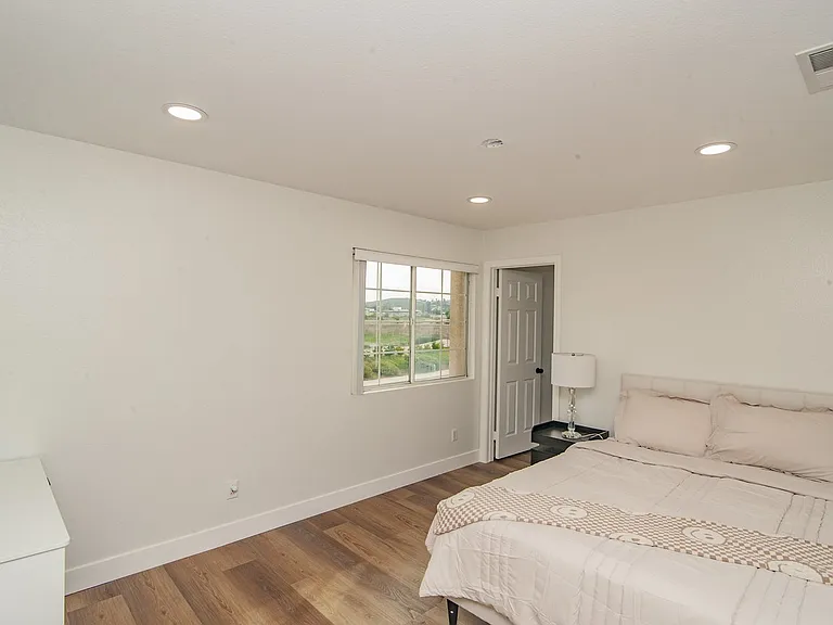 26876 Alta Mira St — Photo 43