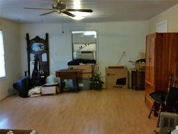 3rd image of 1206 S Stanford St