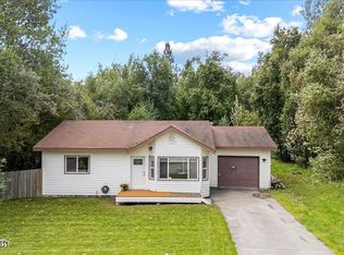 520 W Edinborough Dr, Palmer, AK 99645