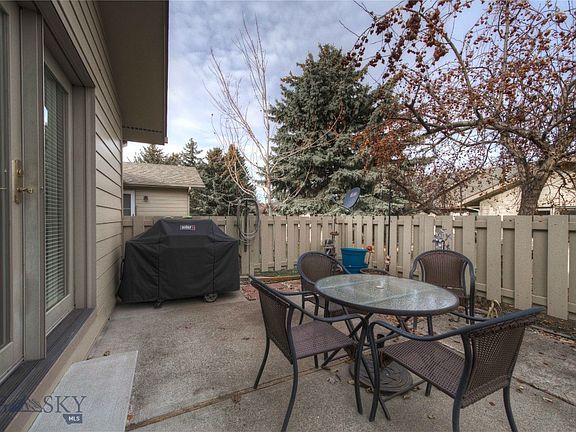 4th image of 3811 Spruce Meadow Dr