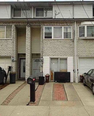 2nd image of 11 Grandview Ave