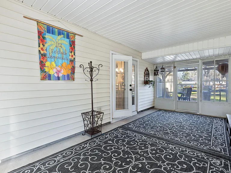 9123 Kerr Dr — Photo 61