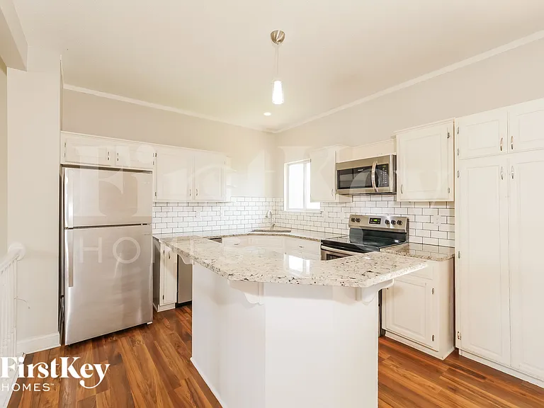 1607 Stasi Ave — Photo 7