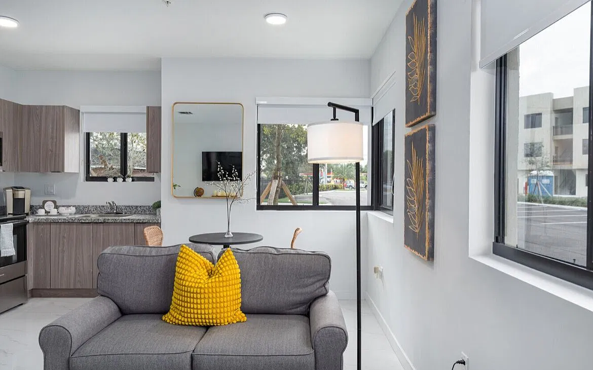 1 bed, 640 sqft, $1,950 — Photo 3
