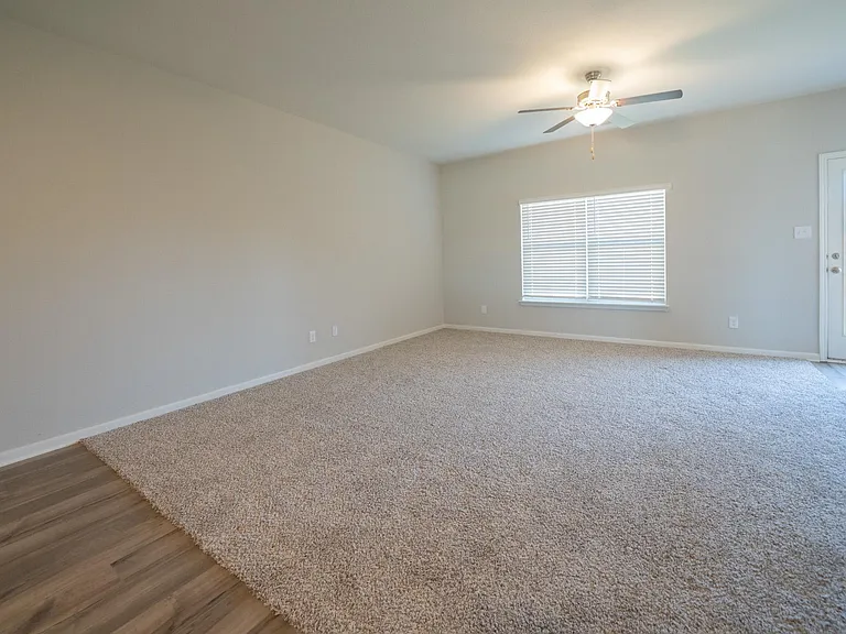 128 Emma Dr — Photo 9