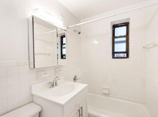 20516 42nd Ave #11A, Bayside, NY 11361