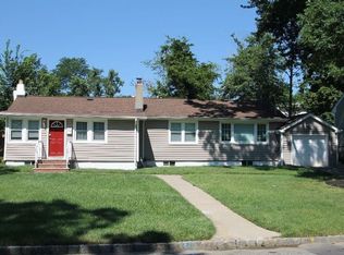 39 Mohawk Ave, Lake Hiawatha, NJ 07034