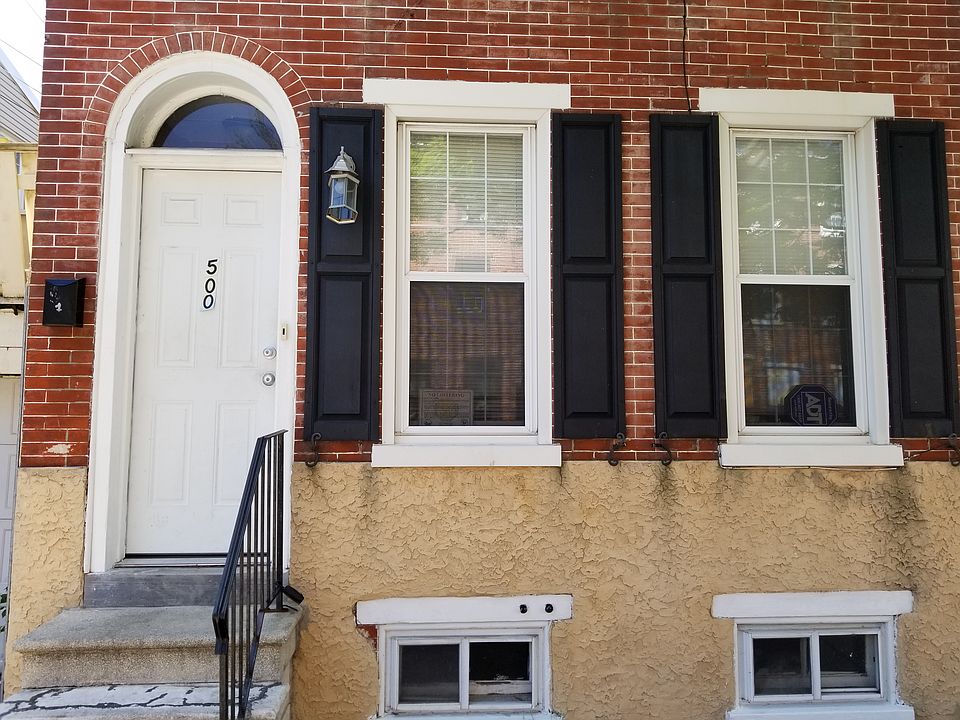 1st image of 500 W 6th St