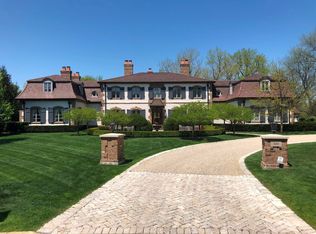 460 S Green Bay Rd, Lake Forest, IL 60045