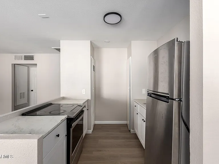 405 S Priest Dr — Photo 12