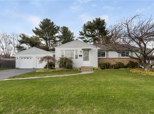 157 Vineyard Rd, Warwick, RI 02889