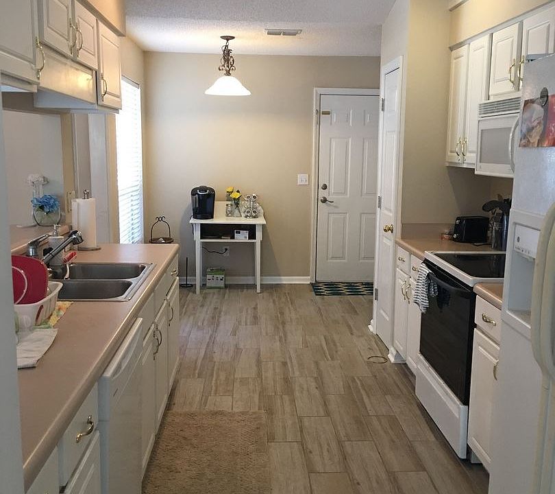 1st image of 1371 Silver Moon Dr