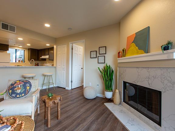 4th image of 209 Mariner Way