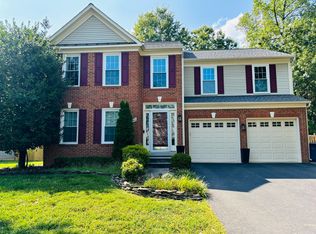 2062 Madrillon Rd, Vienna, VA 22182