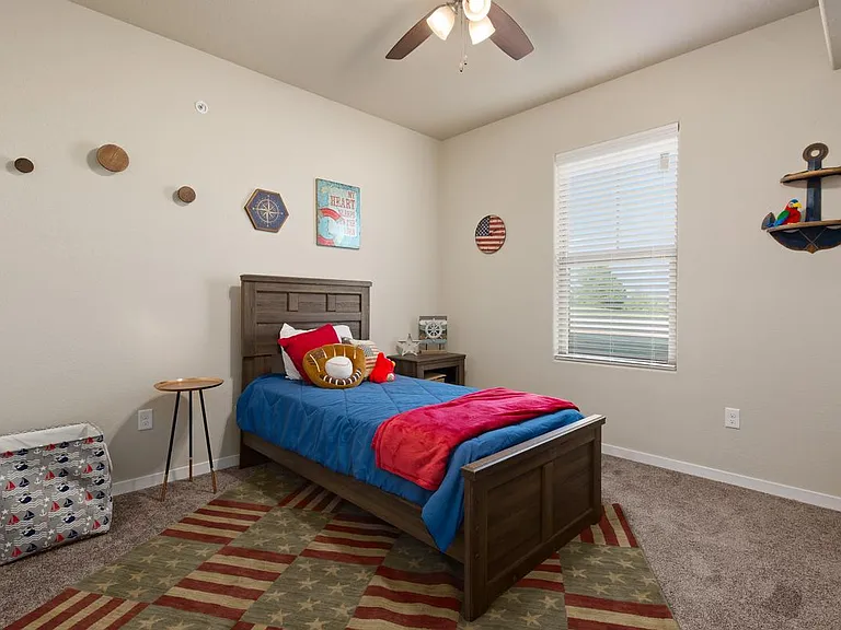 K-Ten Place Apartments — Photo 16