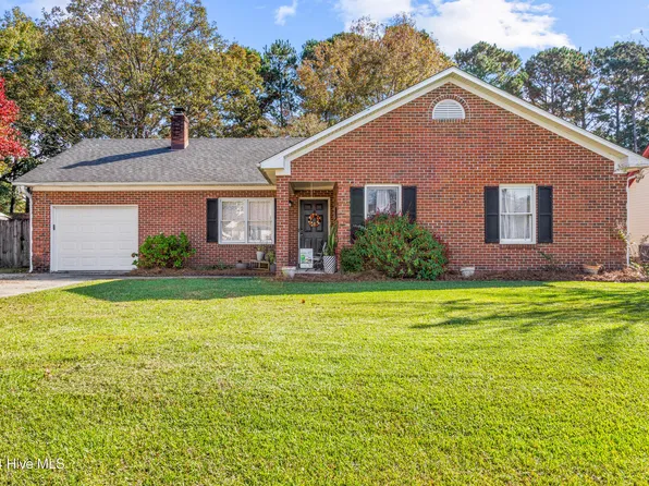432 Wolf Run Lane, Jacksonville, NC 28546