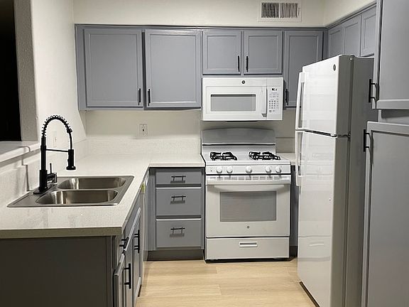 2nd image of 3125 Casey Dr Unit 103