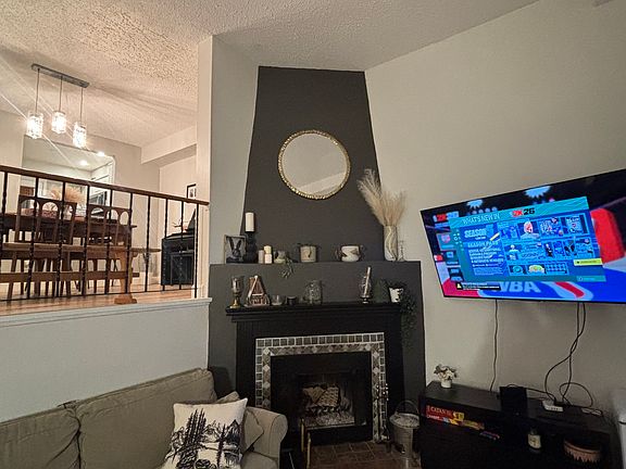 5th image of 3205 Uplands Dr #95