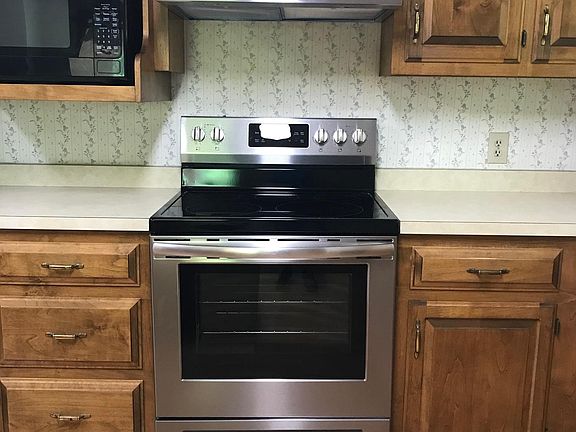 New SS Range and Range Hood
