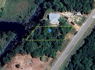 377 S Garcon Point Rd #8, Milton, FL 32583