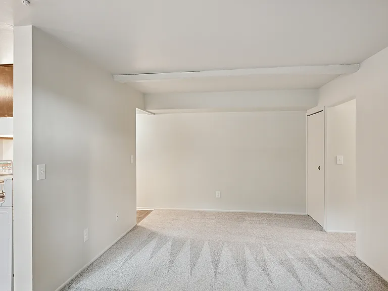 Park Hill Apartments — Photo 7