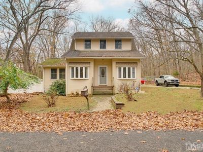 9 Washington Ave, Monroe Township, NJ, 08831