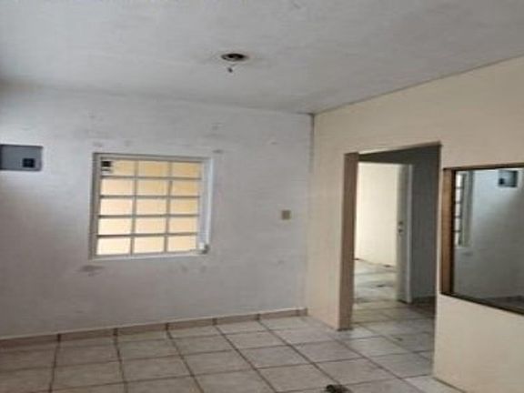 Additional Living Room