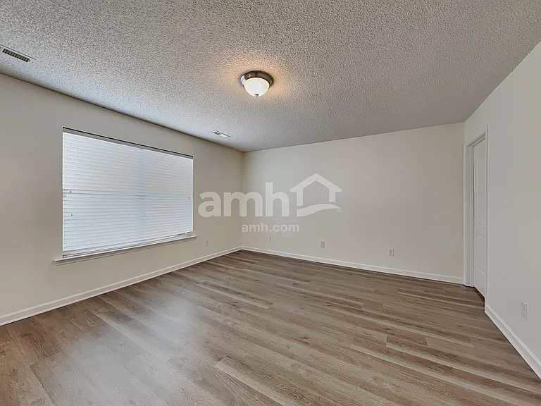 6004 Glen Way Dr — Photo 15