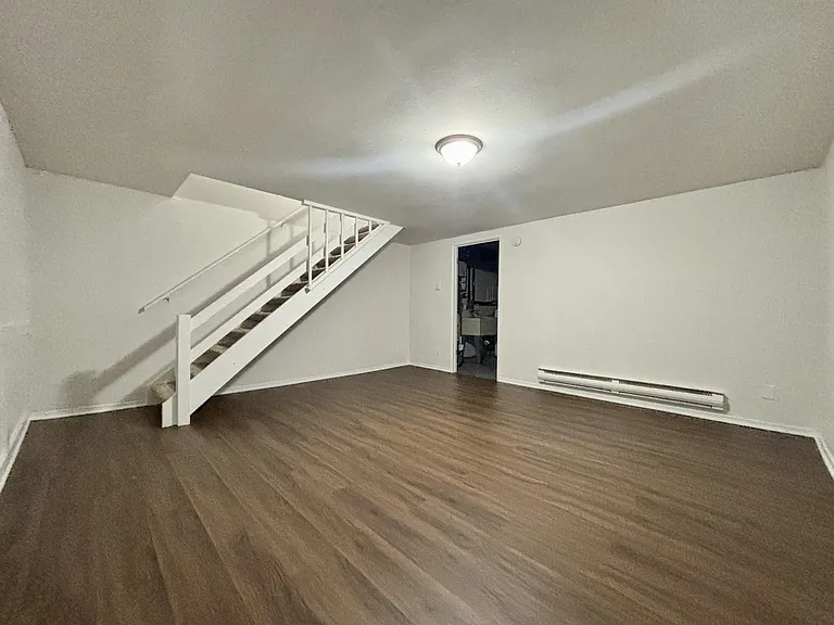 Sundale Townhomes — Photo 43