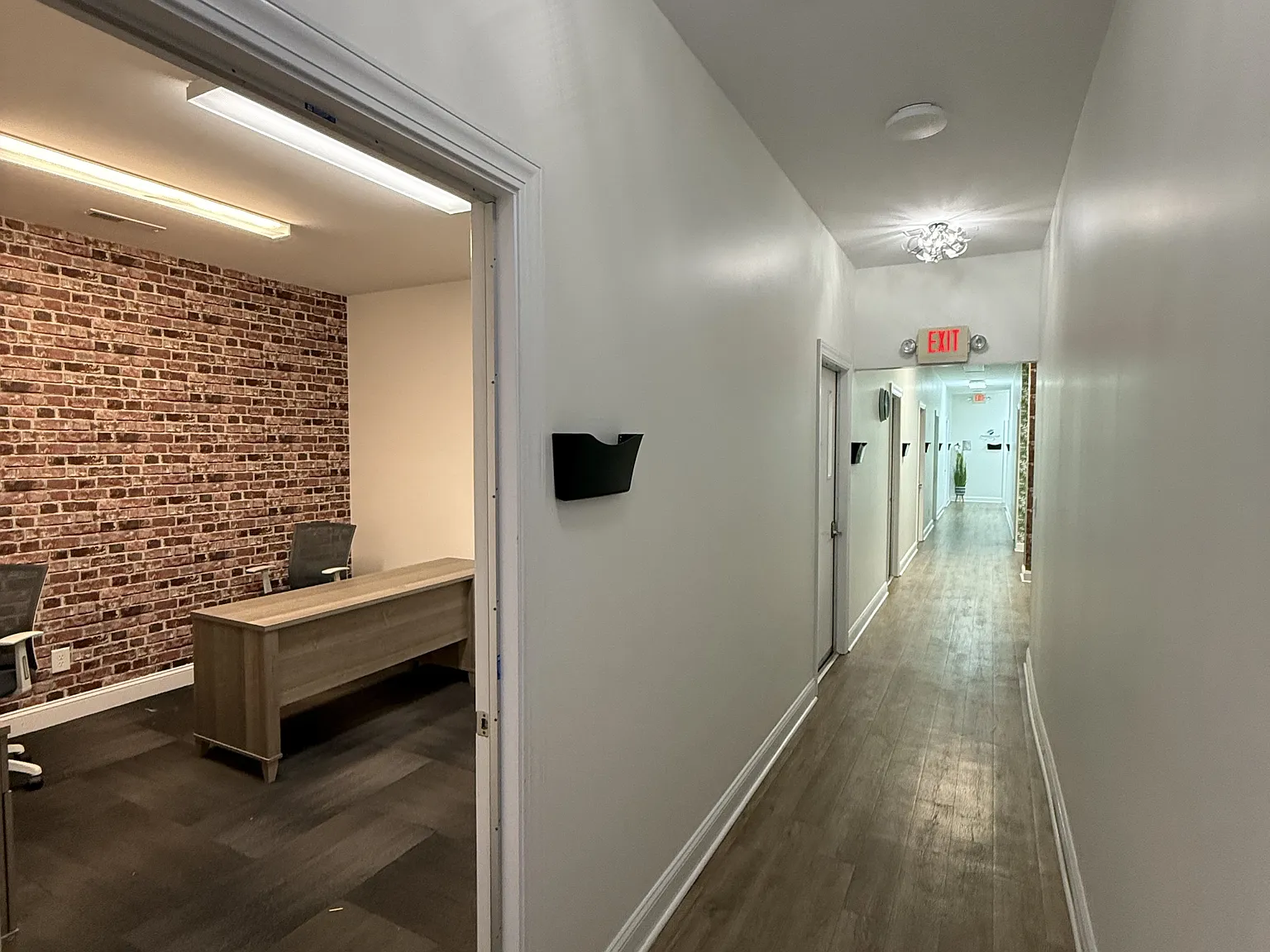 509 Evans Street - Office 5 — Photo 4