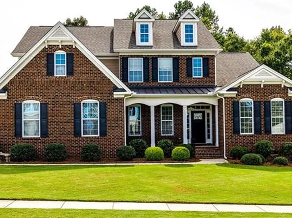 1311 Amaryllis Ct, Tega Cay, SC 29708