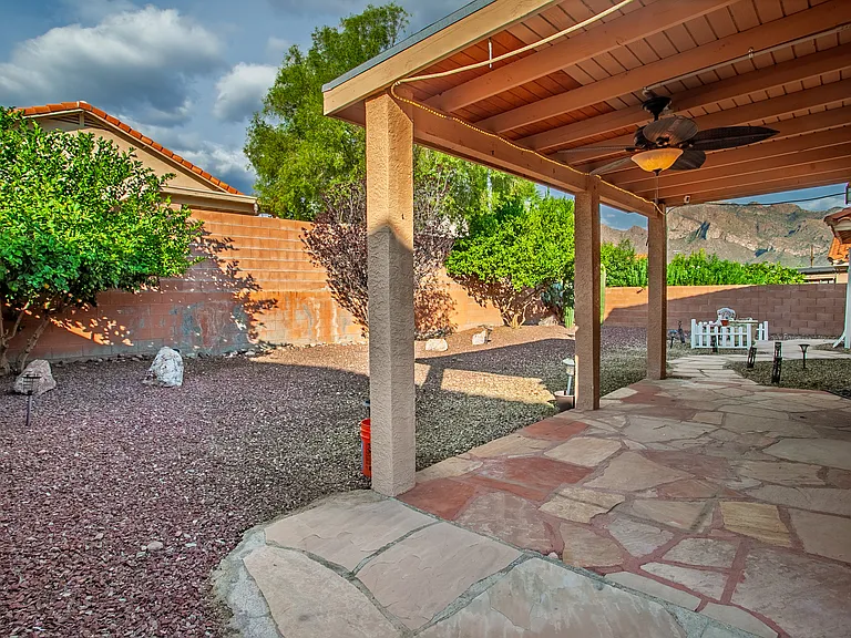685 W Placita Vega Vis — Photo 39