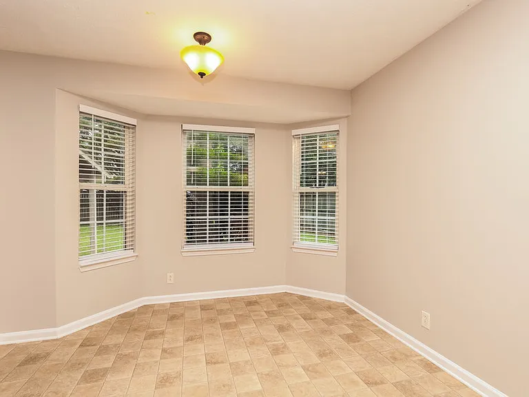 1280 Saint Andrews Dr — Photo 5