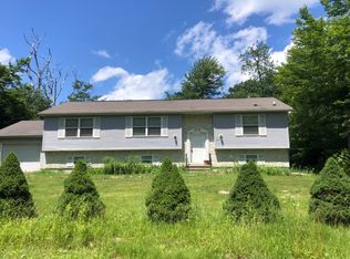 1012 Seven Nations Dr, Tobyhanna, PA