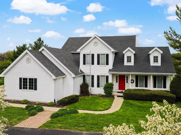 5 Shady Willow Rd, Brooklyn, WI 53521