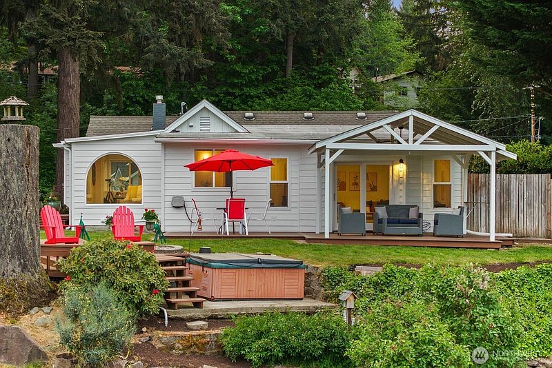 5th image of 17800 185th Avenue NE